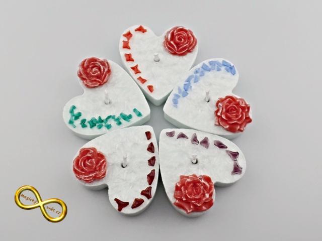 Svíčka zdobené srdce bílá