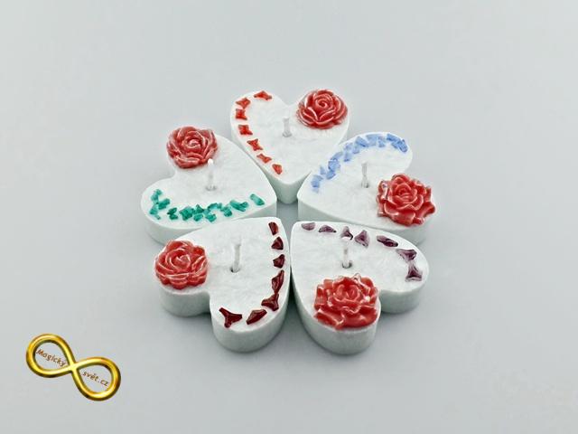 Svíčka zdobené srdce bílá