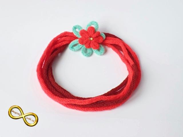 Náhrdelník červený pletený s broží