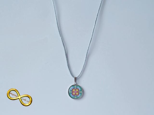 Náhrdelník s malovanou mandalou "Zamyšlení v zahradě"