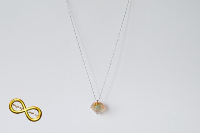 Náhrdelník "Resin" tvar diamant naoranžovělý se spirálou