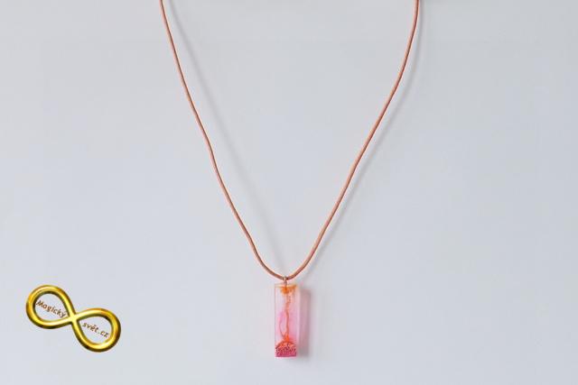 Náhrdelník "Resin" tvar plochý hranol růžovo-oranžový