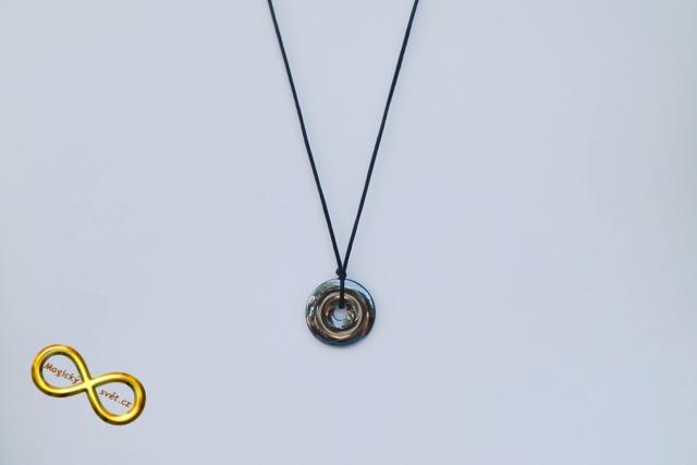 Náhrdelník s velkým donutem z Hematitu