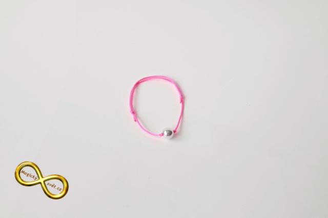 Náramek neon růžový s korálkou