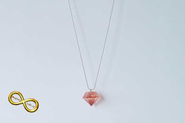 Náhrdelník "Resin" tvar diamant červený