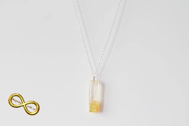 Náhrdelník "Resin" tvar plochý hranol žlutý