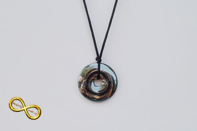 Náhrdelník s velkým donutem z Hematitu
