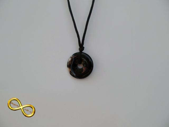 Náhrdelník s malým donutem z Onyxu