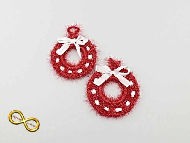 Vánoční závěsná dekorace červená