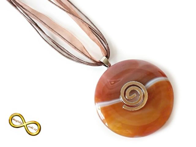 Náhrdelník s velkým karneolovým donutem a spirálou