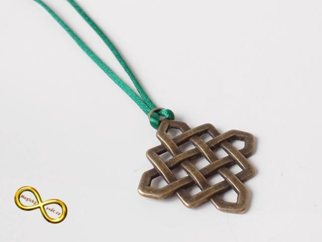 Náhrdelník s keltským uzlem zelený