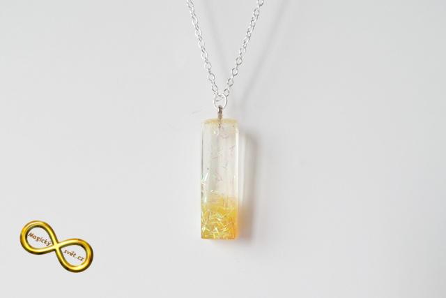 Náhrdelník "Resin" tvar plochý hranol žlutý