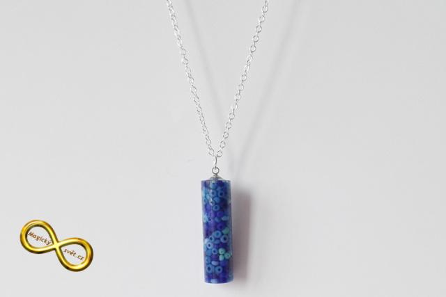 Náhrdelník "Resin" tvar válec modrý
