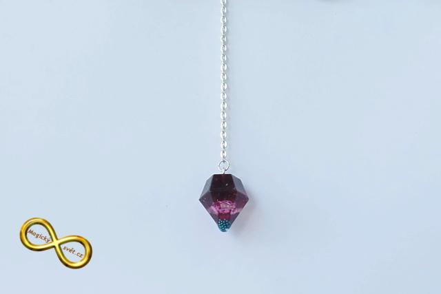 Kyvadlo "Resin" červené se zelenou špičkou s návodem