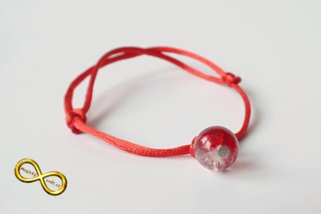 Náramek Kabbalah červený s korálkou