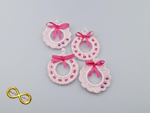 Vánoční závěsná dekorace růžová