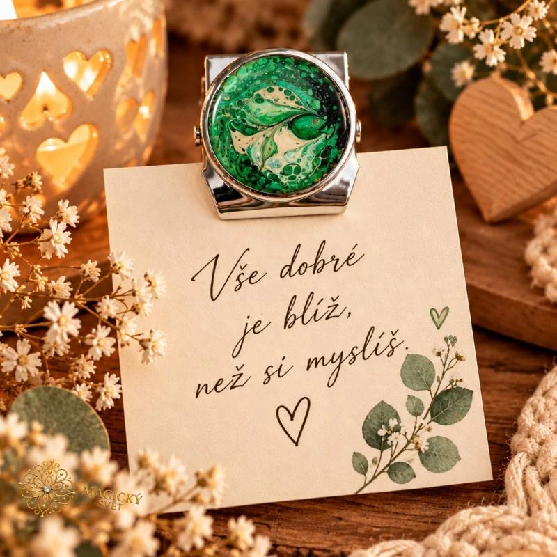 Magnetický klip na vzkazy Magical Fantasy – Zelené probuzení