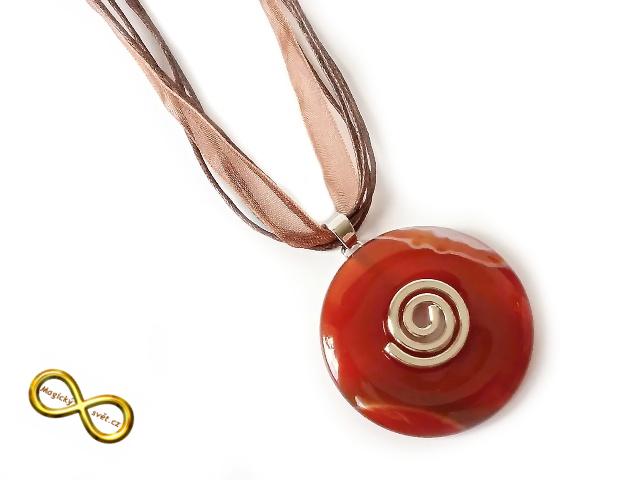 Náhrdelník se středním karneolovým donutem a spirálou