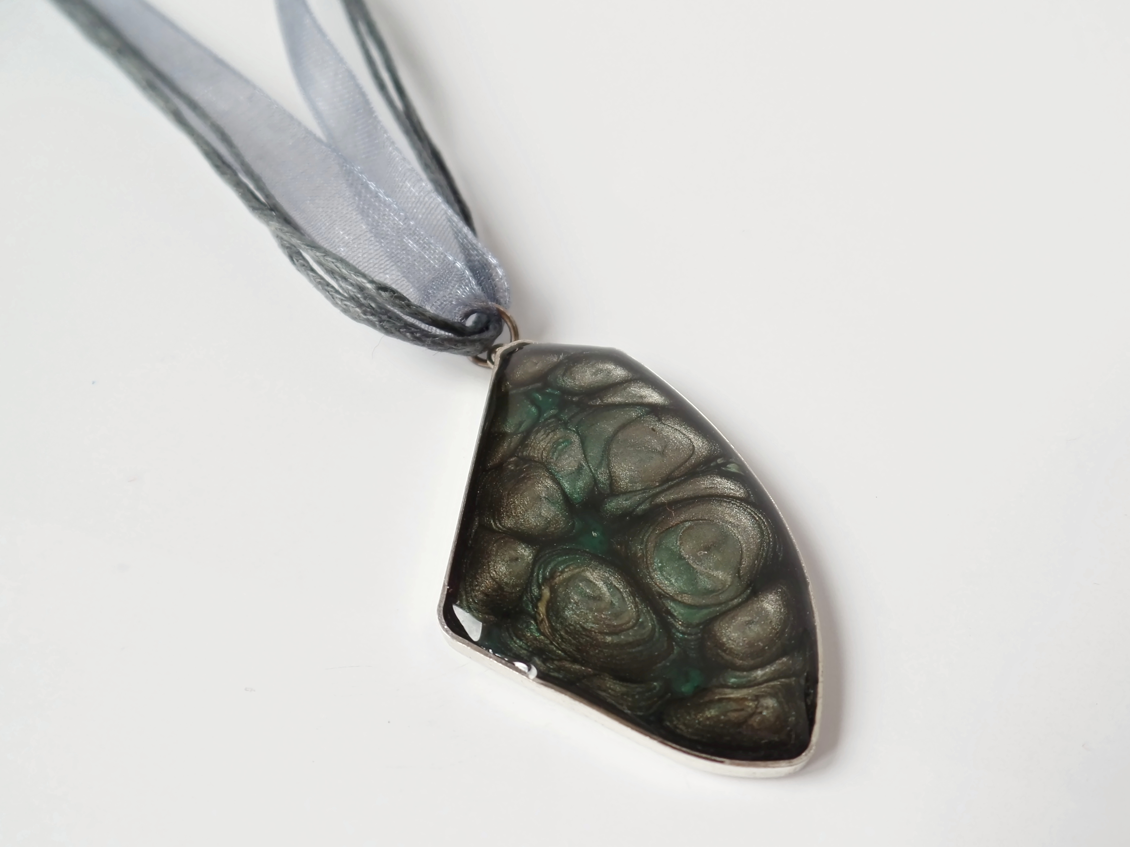 Náhrdelník "Magical Fantasy" tmavý