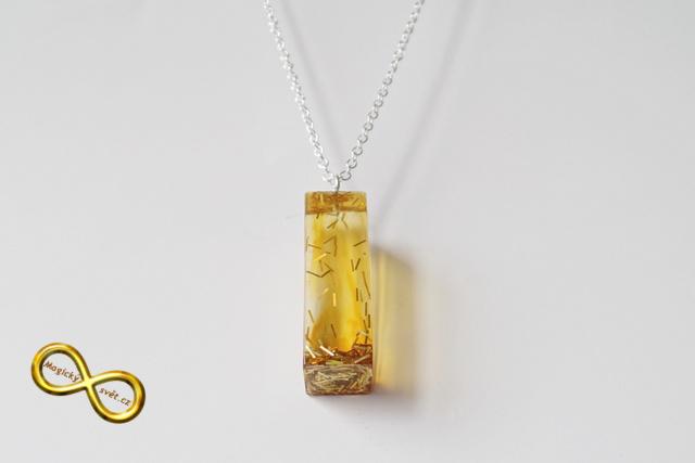 Náhrdelník "Resin" tvar plochý hranol zlatý