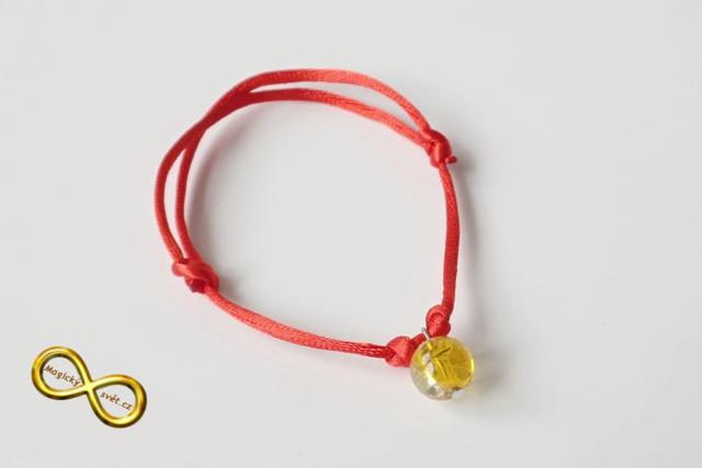 Náramek Kabbalah červený s korálkou - střední