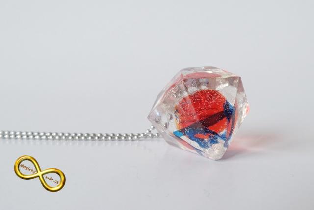 Náhrdelník "Resin" tvar diamant červeno-modrý